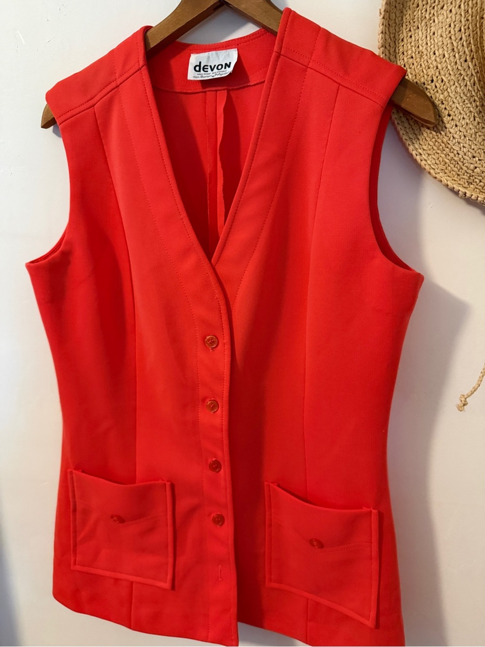 VTG Devon Red Button-Front Vest - Picture 3 of 5